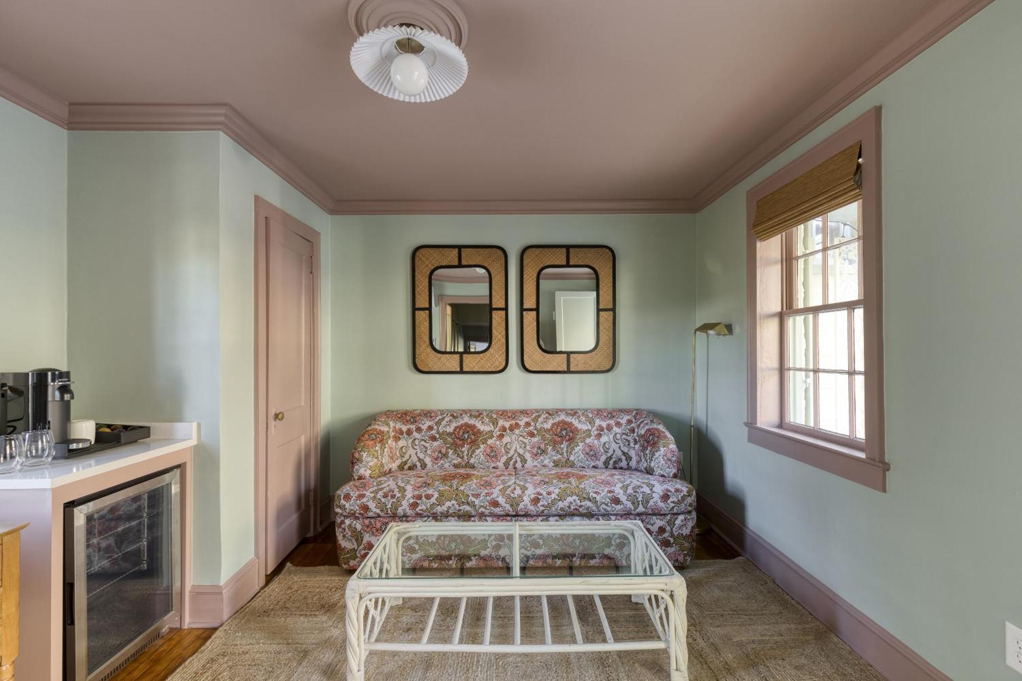 The Nicholas Bed & Breakfast Чарлстън Екстериор снимка